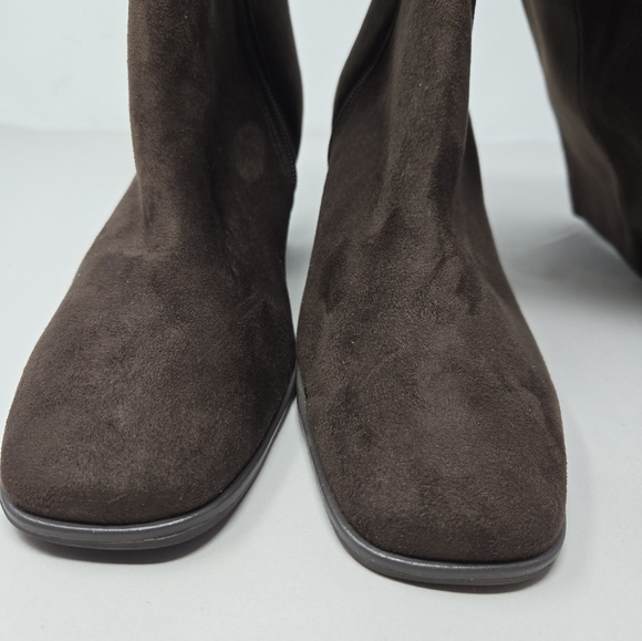 Nordstrom Rack Womens Knee High Heel Boots Sz 6.5M Faux Brown Suede Stretch Calf - Picture 7 of 11